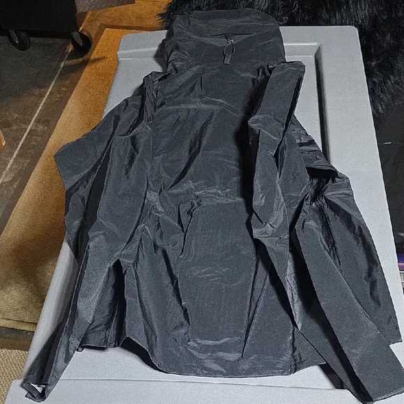 Patagonia Men's Black Raincoat